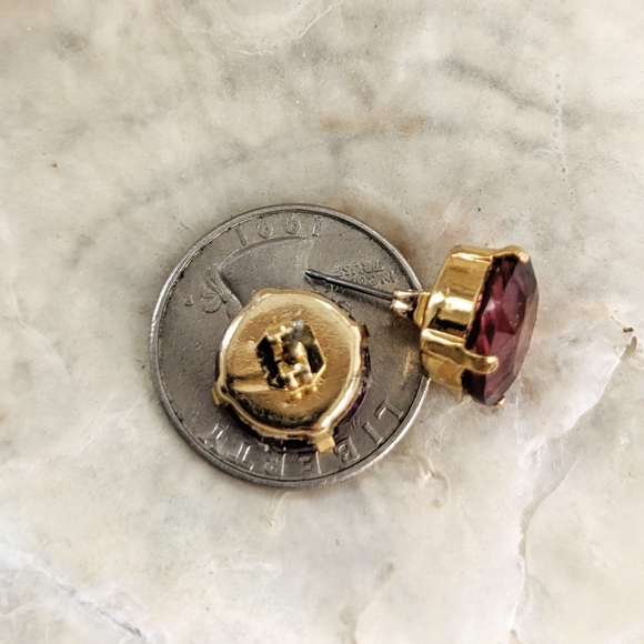 Beautiful 16 TW Carats Simulated Padparadascha In 18K Gold Plated Stud Earrings - Picture 5 of 5